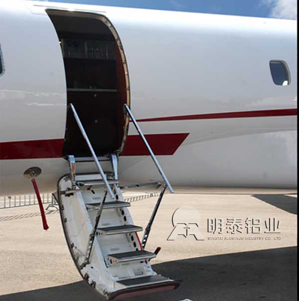 亚色在线观看7A04合金用于仓门框