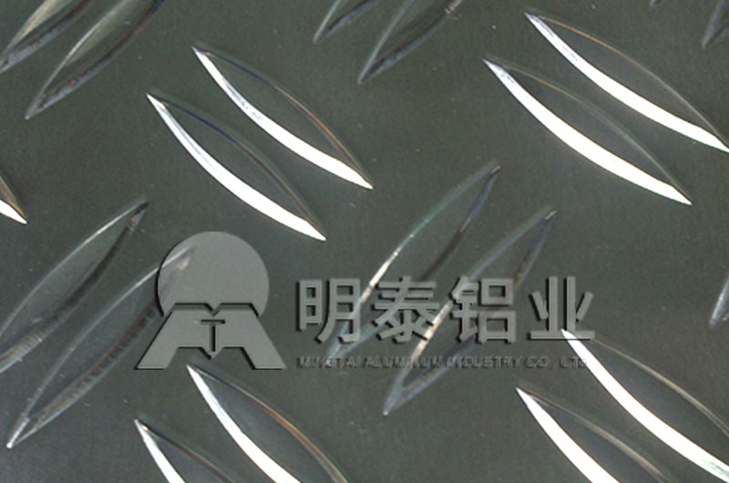 地铁|公交|楼梯防滑用两条筋花纹91亚色视频APP